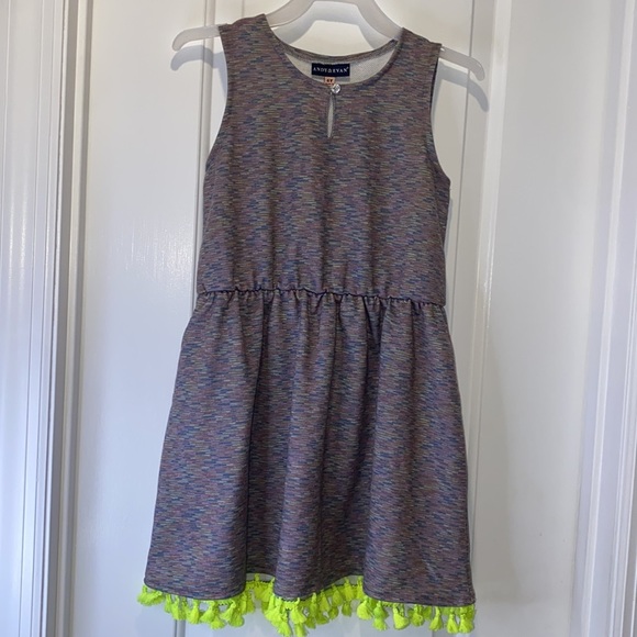 Girls Grey Tassel Dress size 6Y - Picture 3 of 3